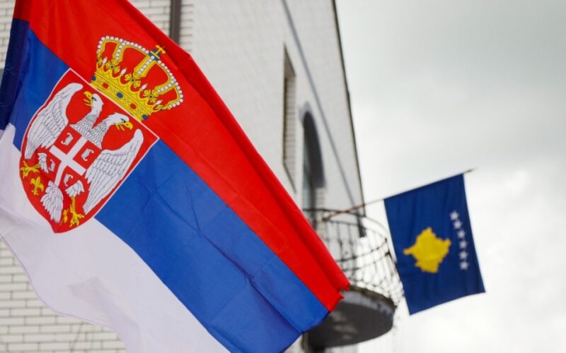 Belgrado denuncia “brutali maltrattamenti” dei serbi del Kosovo da parte della polizia di Pristina