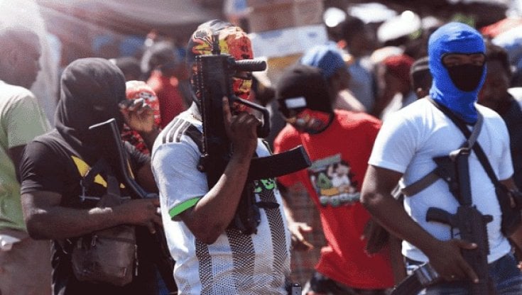 Il Terrore delle Bande Criminali Devasta Haiti