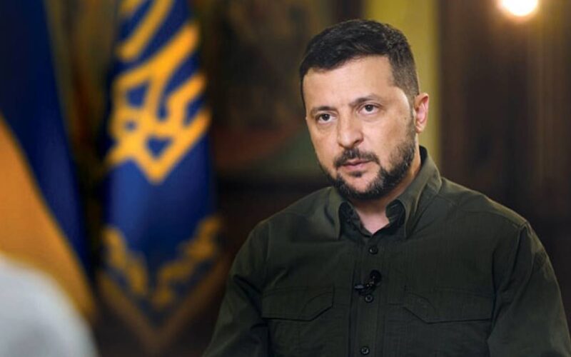 Zelensky: “Spero in una soluzione pacifica per la Crimea”