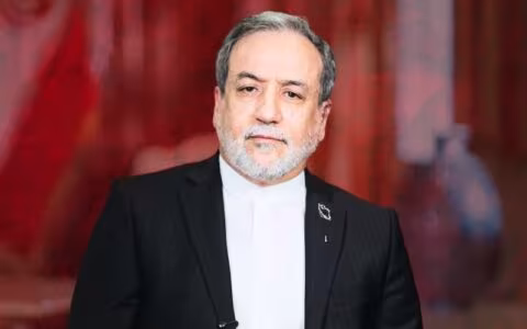 Araghchi: «Non neghiamo la pressione, ma non ci arrendiamo». Nessun incontro con gli USA, prima le nostre condizioni