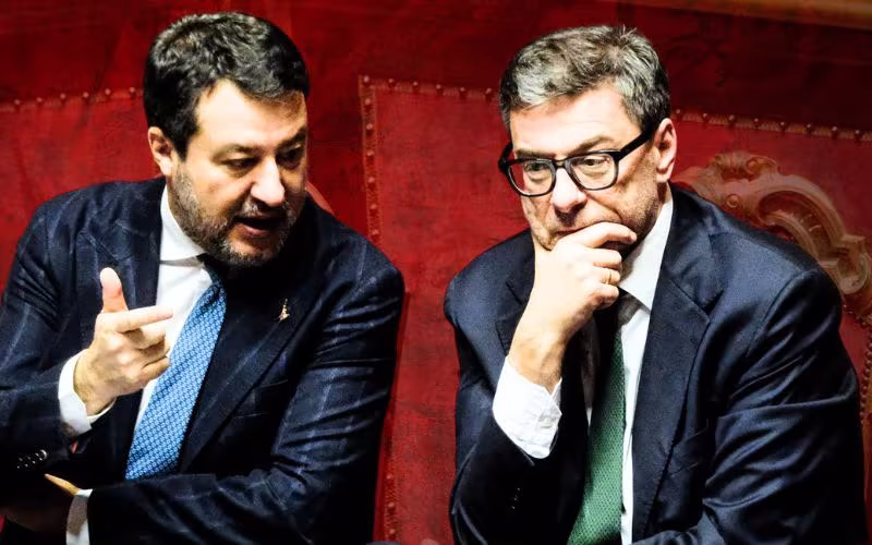 Giorgetti rompe: «Credo nella Lega nazionale, non in quella nazionalista»